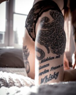Aus Mädchen mit Träumen werden Frauen mit Whisky
🐈 Jane Doe
Unentgeltliche Werbung durch Markierungen
#küstenkind #btw #bootylicius #tattoolovers #inked #tattoo #freeyourmind #art #ropeart #bnwsouls #ropes #details #kannsüchtigmachen #openminded